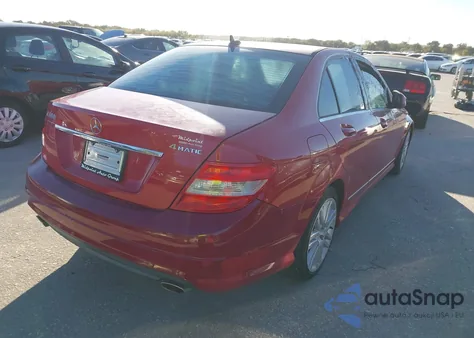 2009 Mercedes-Benz C 300 Luxury 4Matic/Sport 4Matic из США, поврежденный, VIN WDDGF81X29F215578